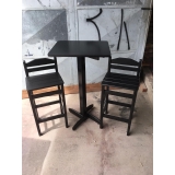 mesa bistrô alta com banquetas Ibirapuera mesa bistrô alta com banquetas Ibirapuera