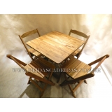 Mesa de Madeira 4 Cadeiras