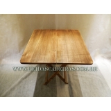 Mesa de Madeira para Piscina