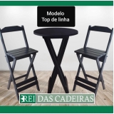 Mesa Bistrô Alta com Banquetas Madeira